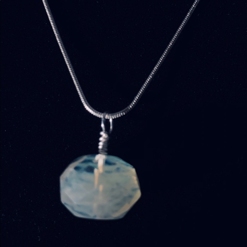Lemon Quartz Crystal Pendant. Free ss chain with offer. Handmade - Picture 4 of 7